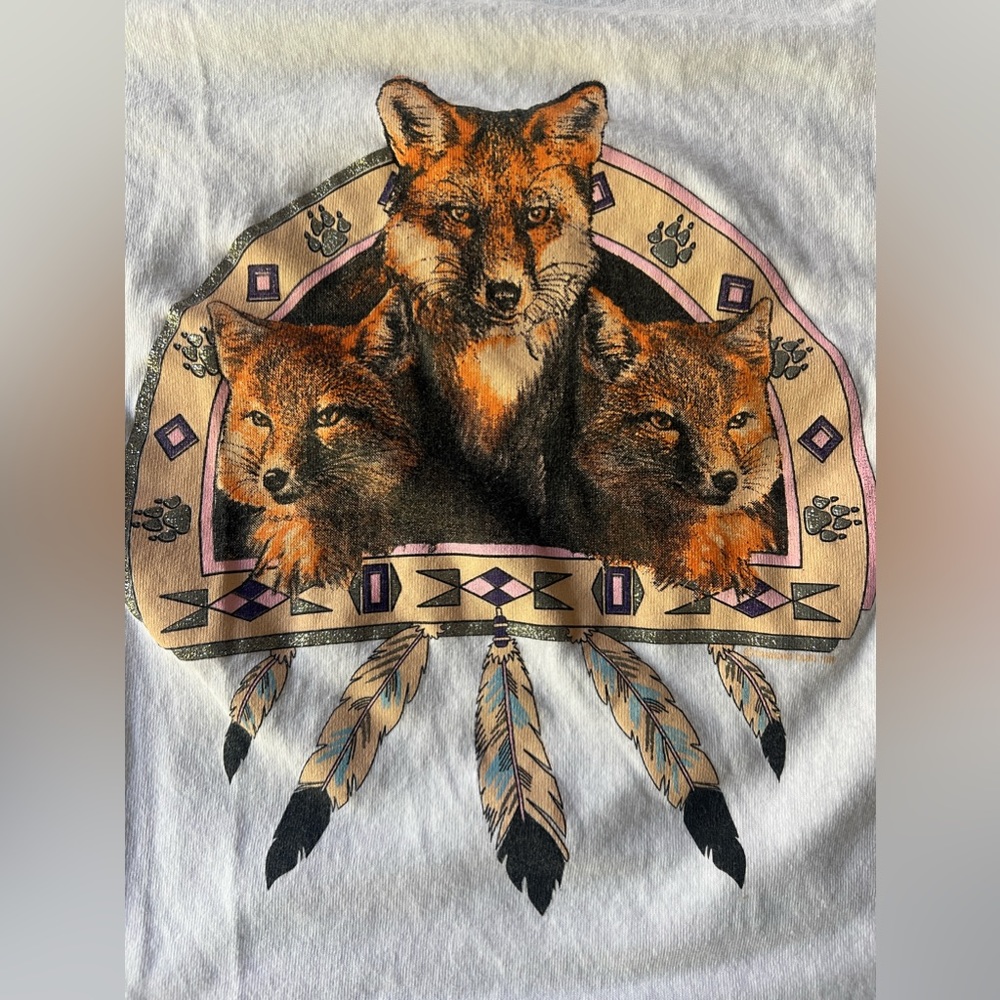 DIAMOND DUST white tee , three foxes sz S